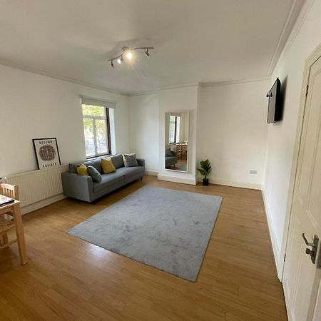 Amazing 3 Bedroom Flat Minutes From Tower Bridge Londres Exterior foto